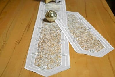 Tischband zu Weihnachten aus Plauener Spitze