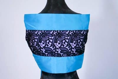 Elegante Stola aus Seide mit schwarzer Spitze für Abendkleid