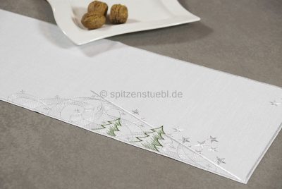 Moderne Tischläufer zu Weihnachten aus Plauener Spitze