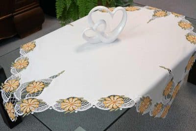 Tischdecke Sabine 100x100 cm aus Plauener Spitze
